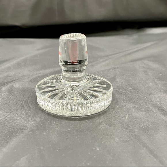 Vintage Crystal Stopper With Ornate Cut Design 2.5 Inch High - Picture 6 of 8